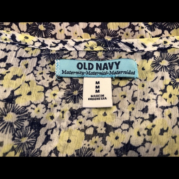 Old Navy Maternity Top - Picture 5 of 5